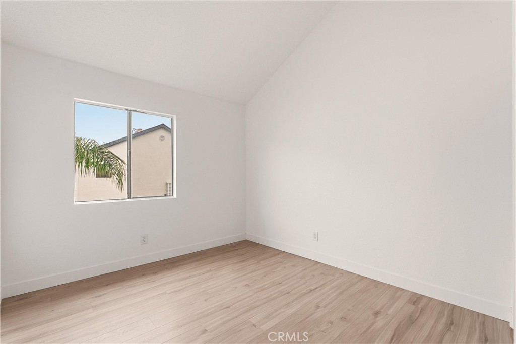 15111 Freeman Avenue 84