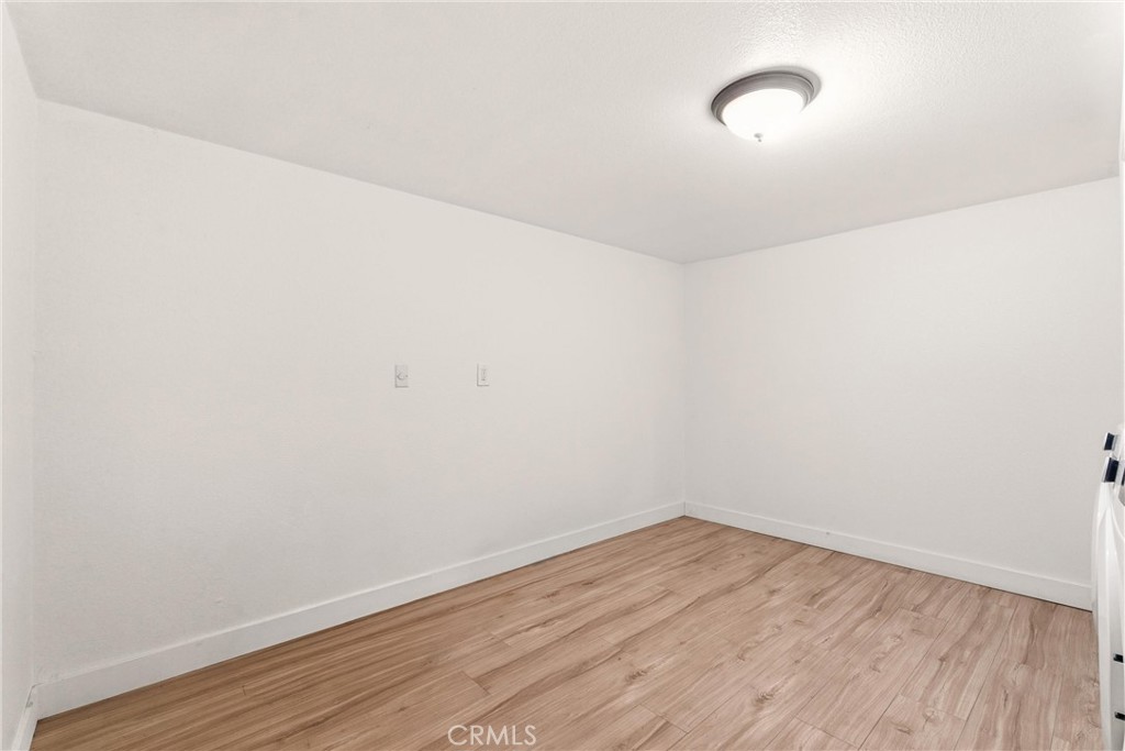 15111 Freeman Avenue 84