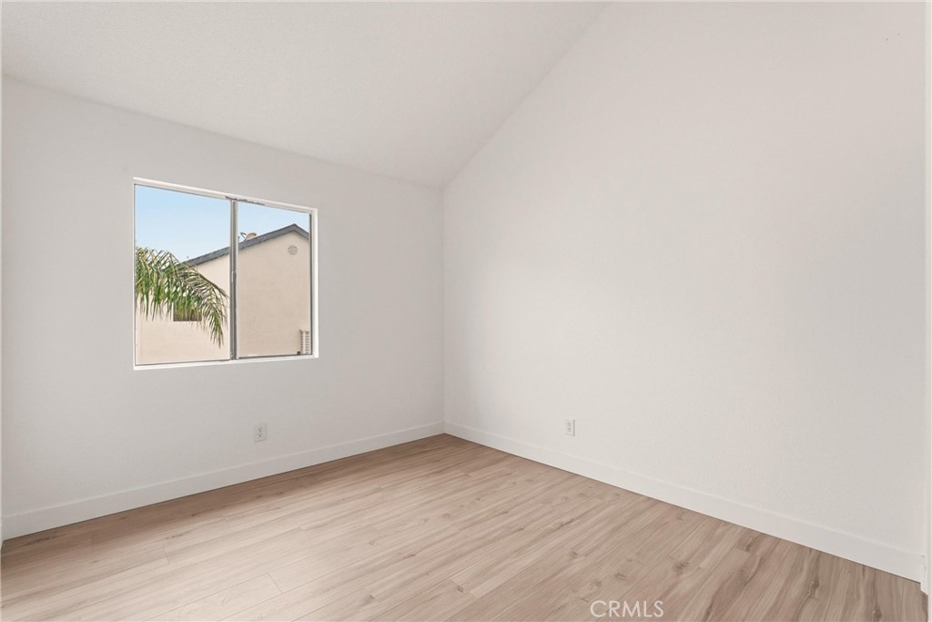 15111 Freeman Avenue 84