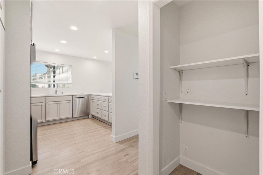 15111 Freeman Avenue 84