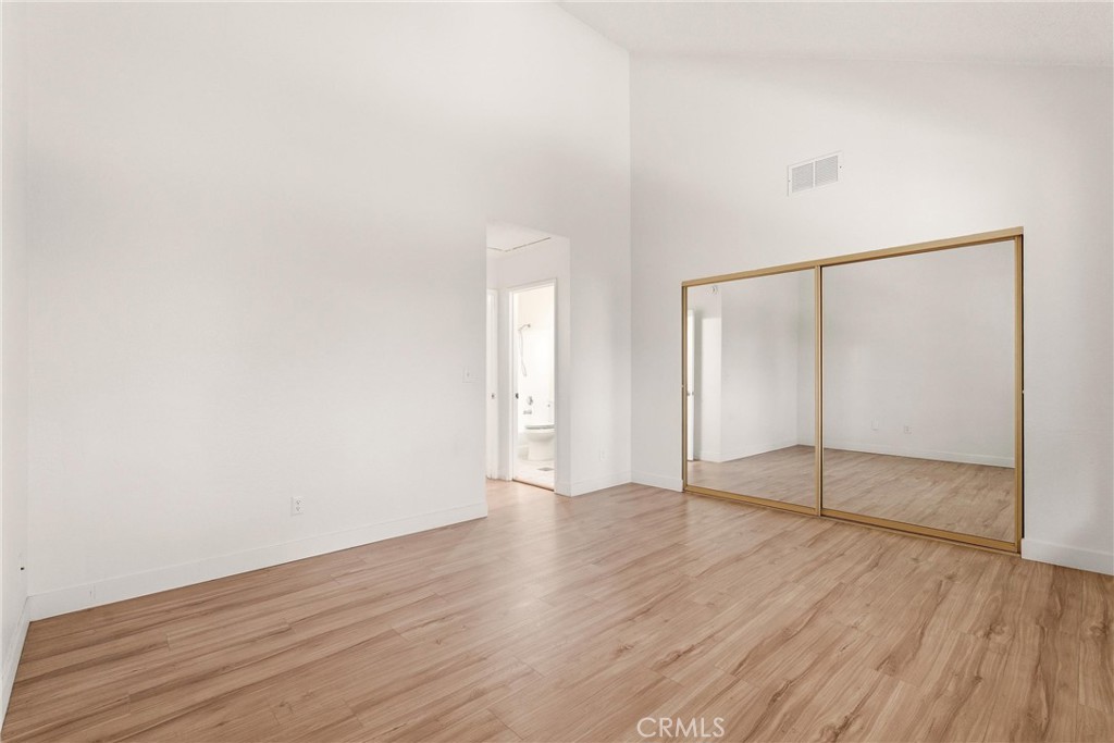 15111 Freeman Avenue 84