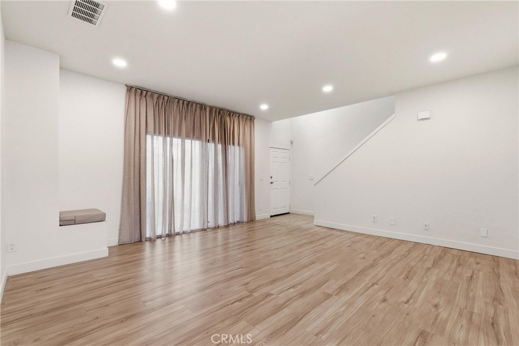 15111 Freeman Avenue 84