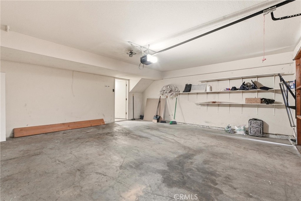 15111 Freeman Avenue 84