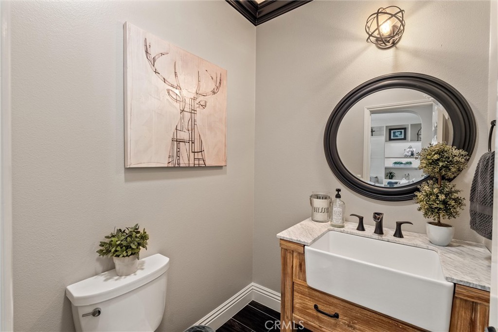 2440 N Highwood Road