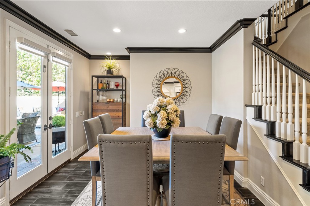 2440 N Highwood Road