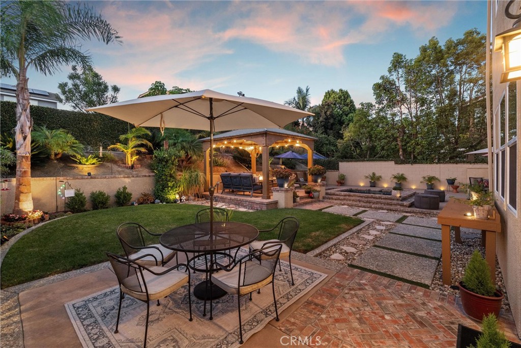 2440 N Highwood Road