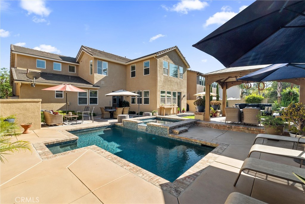 2440 N Highwood Road