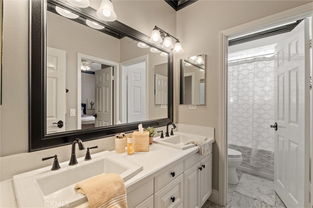 2440 N Highwood Road