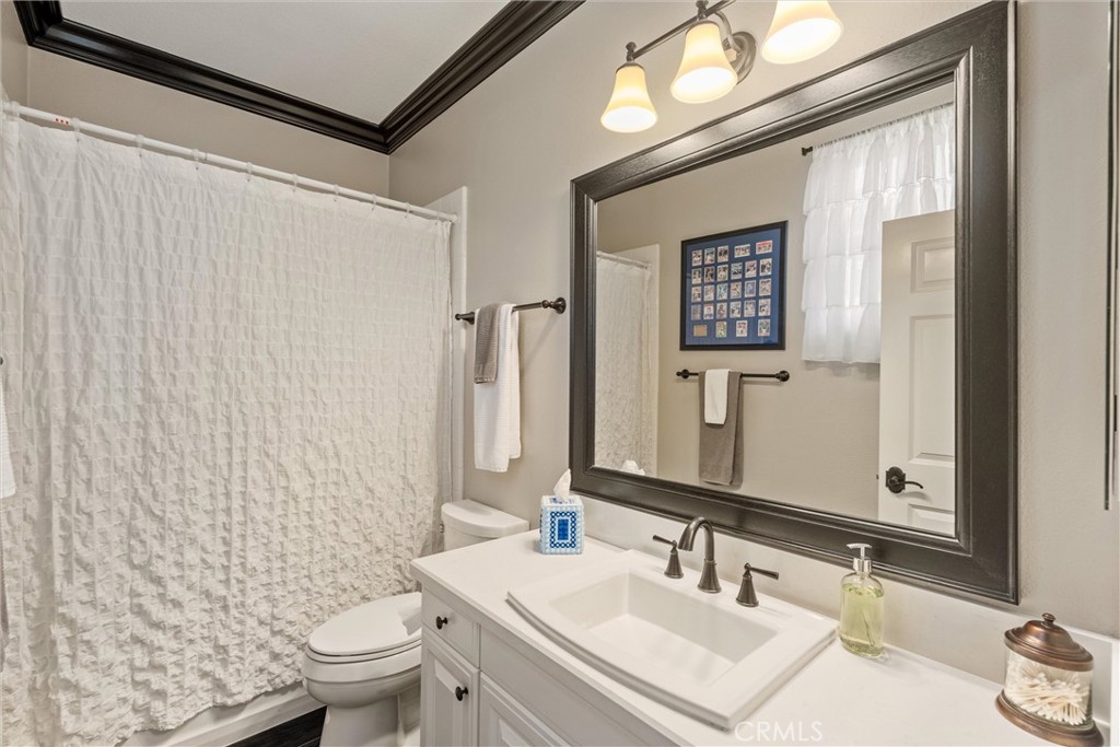 2440 N Highwood Road