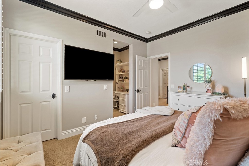 2440 N Highwood Road