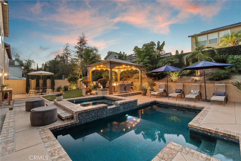 2440 N Highwood Road