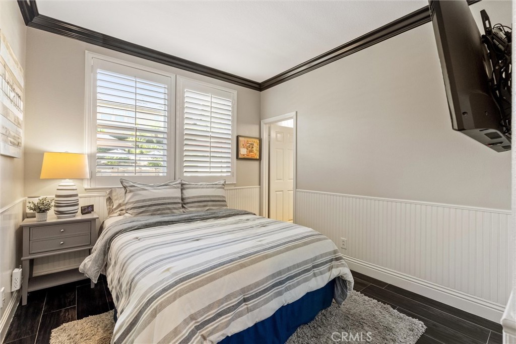 2440 N Highwood Road