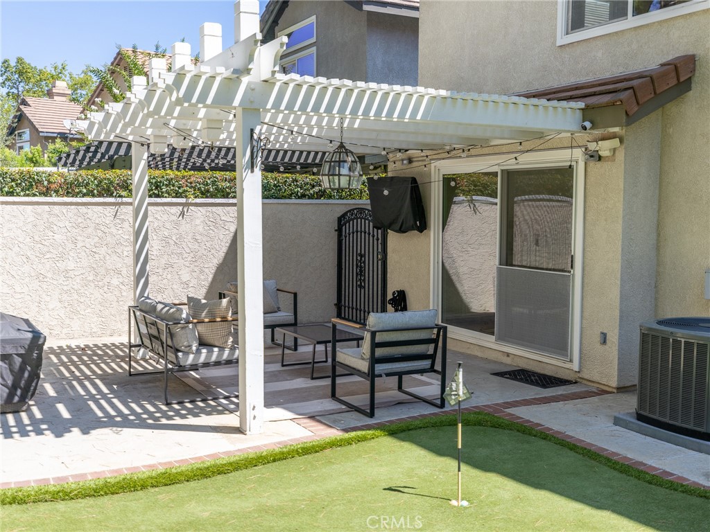 1055 S Silver Star Way
