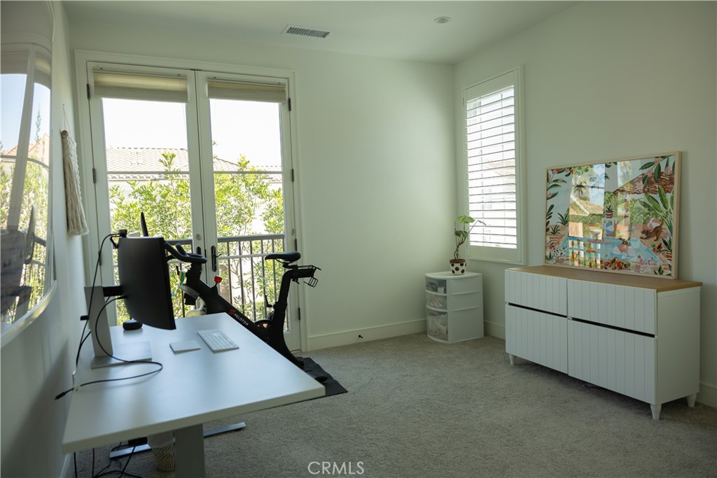 122 Linda Vista