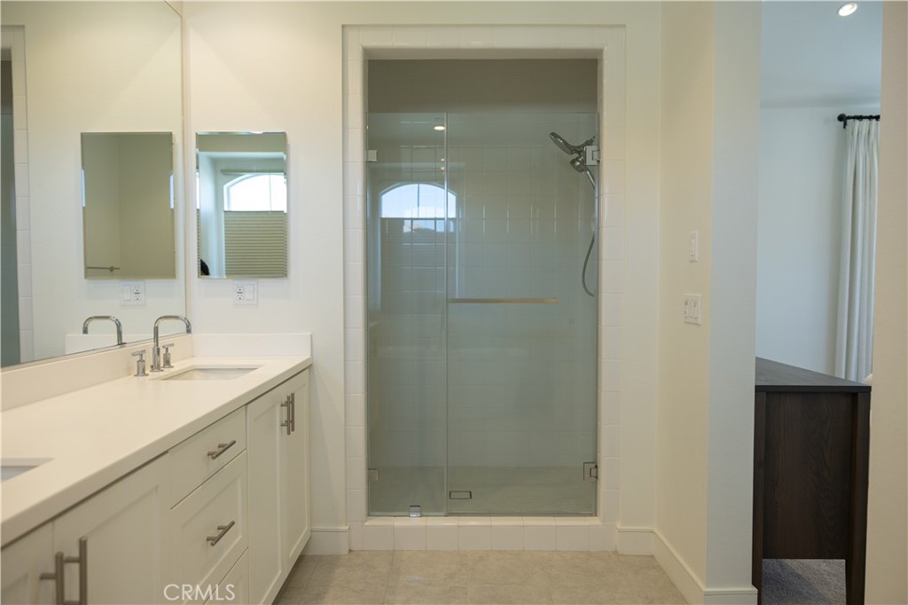 122 Linda Vista