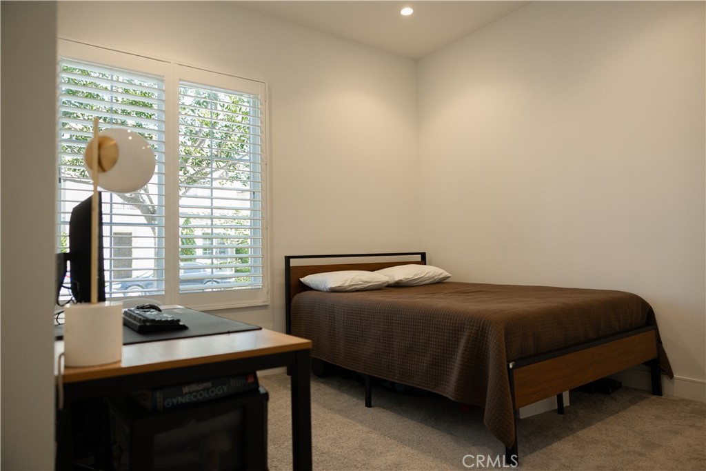 122 Linda Vista