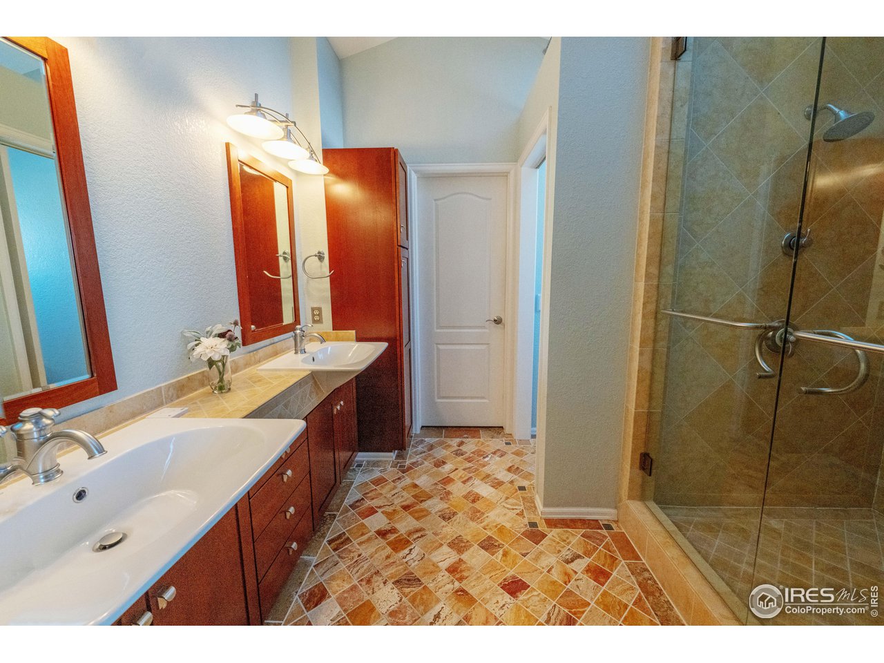 888 S Palisade Ct Louisville