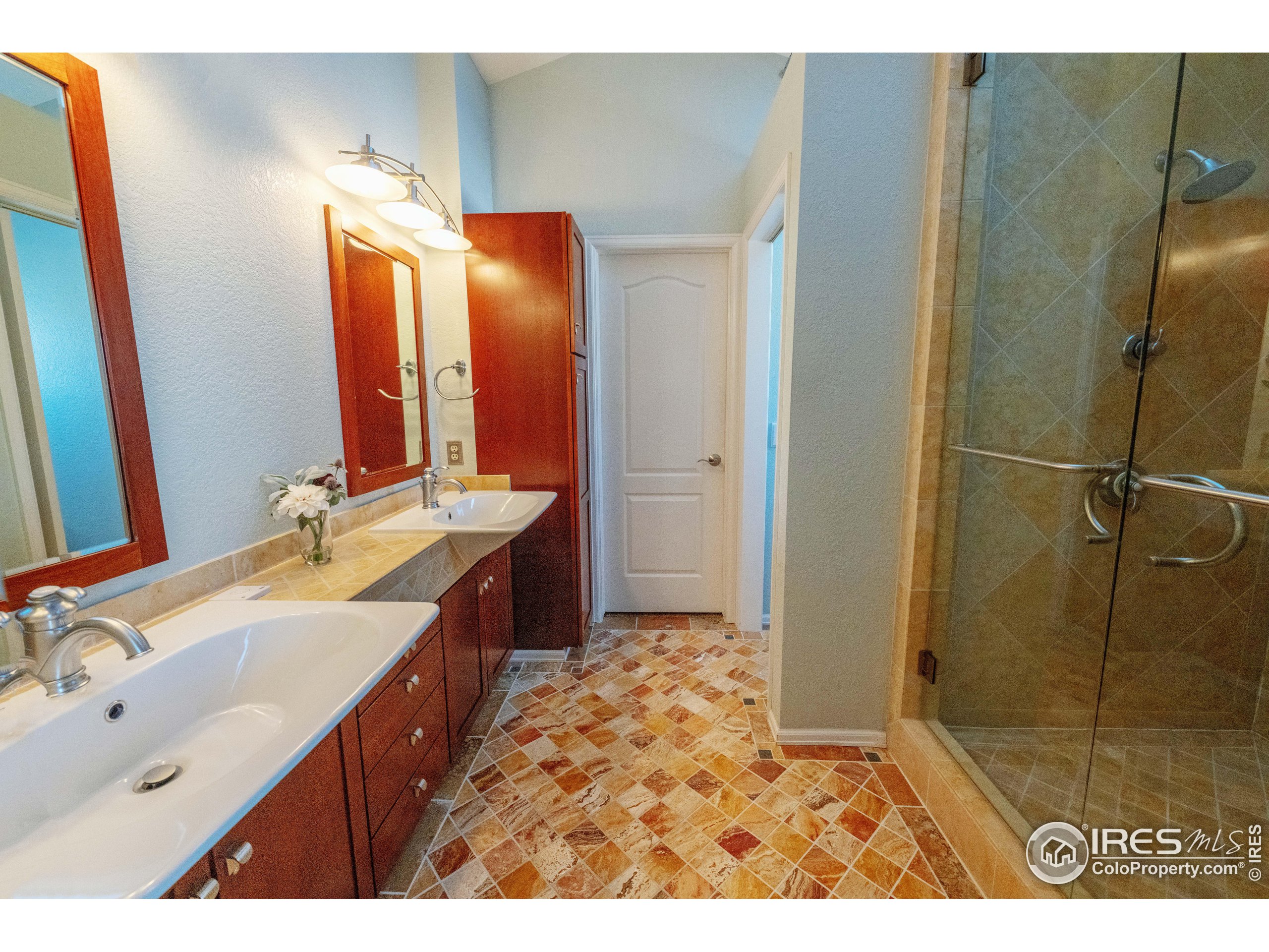 888 S Palisade Ct Louisville