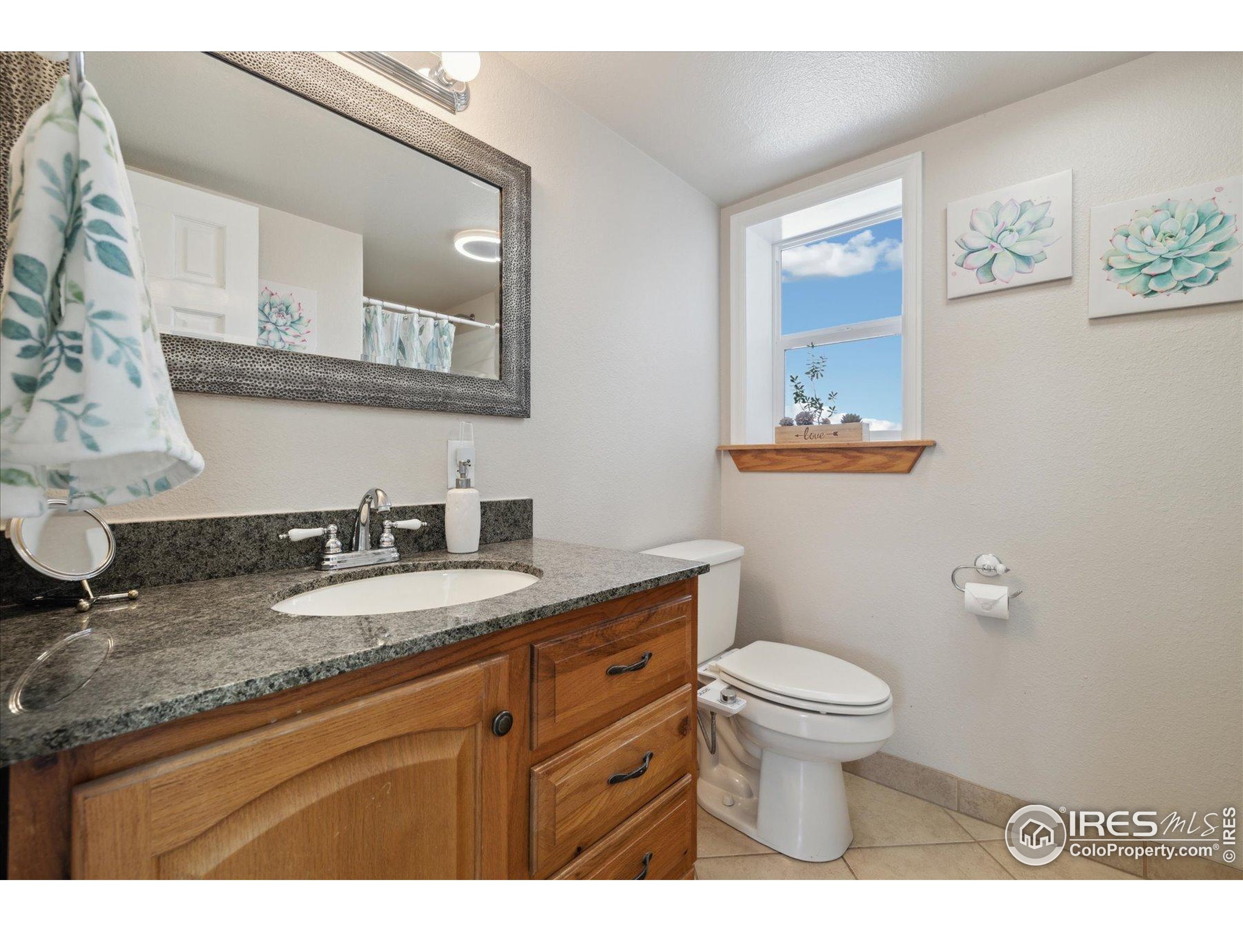 1866 Mountain View St Erie