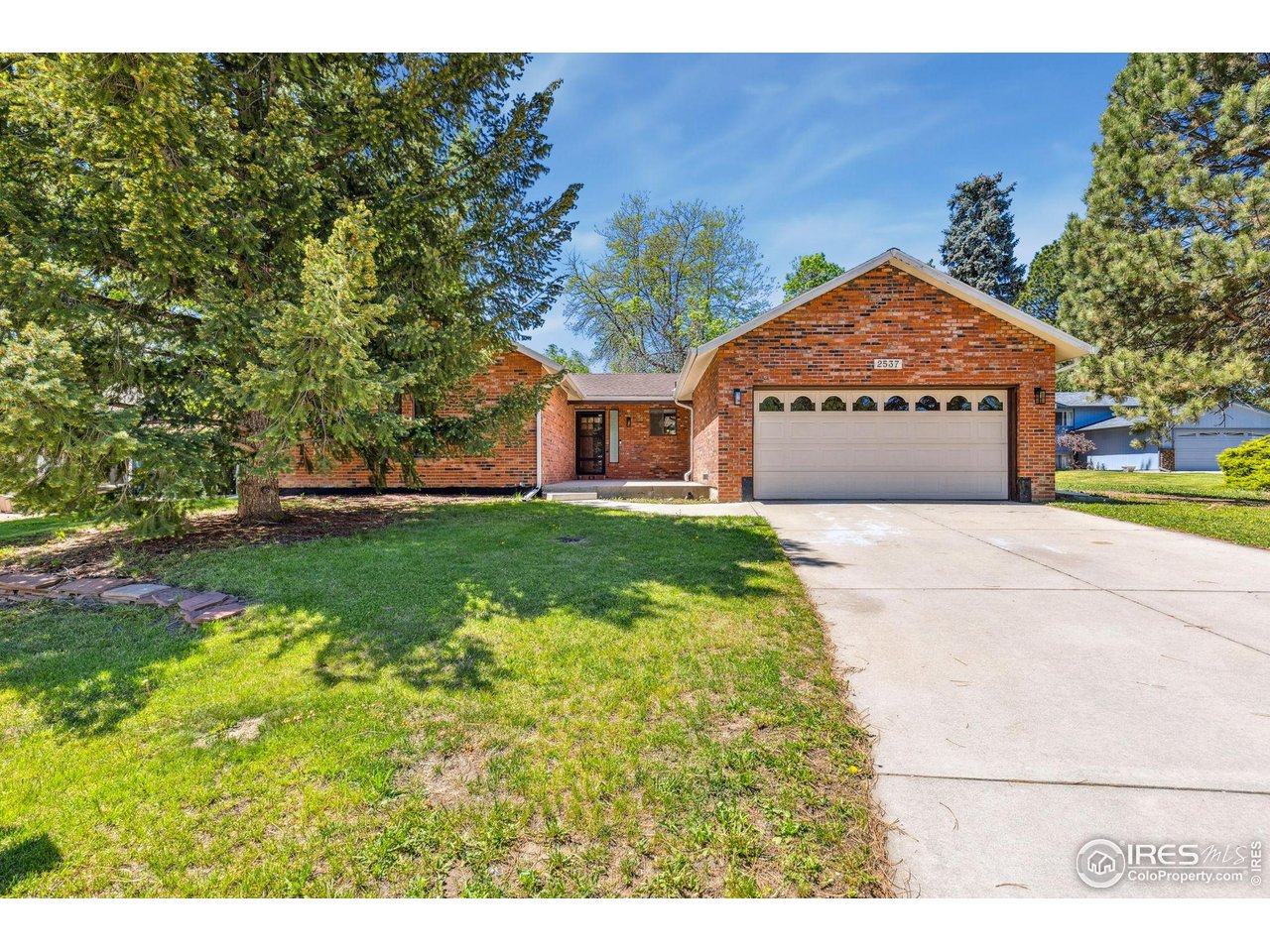 2537 Lanyon Dr Longmont