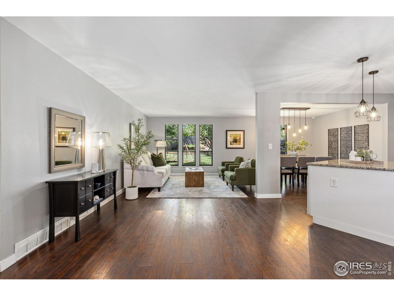 2537 Lanyon Dr Longmont