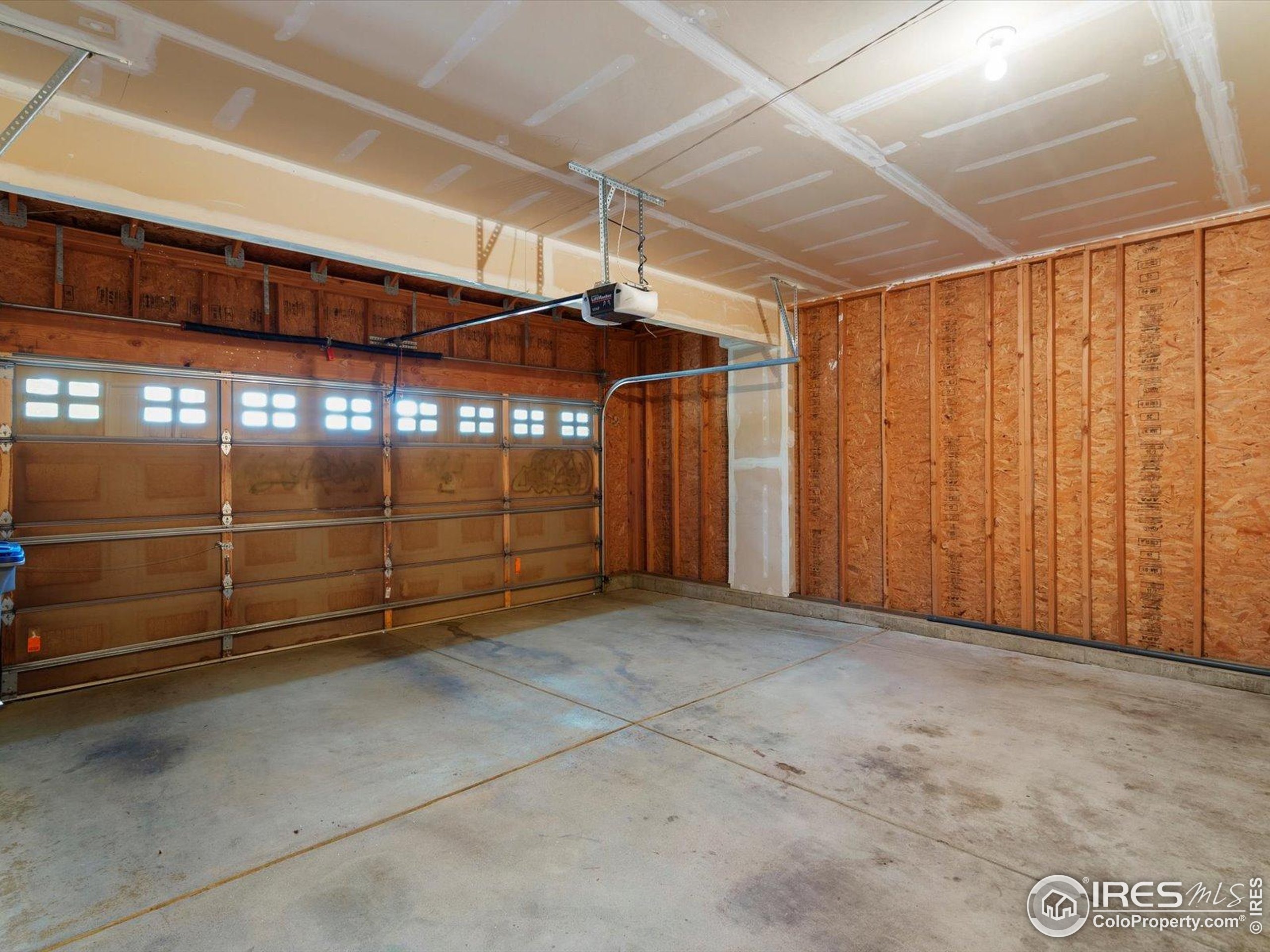 1503 Prairie Hawk Dr