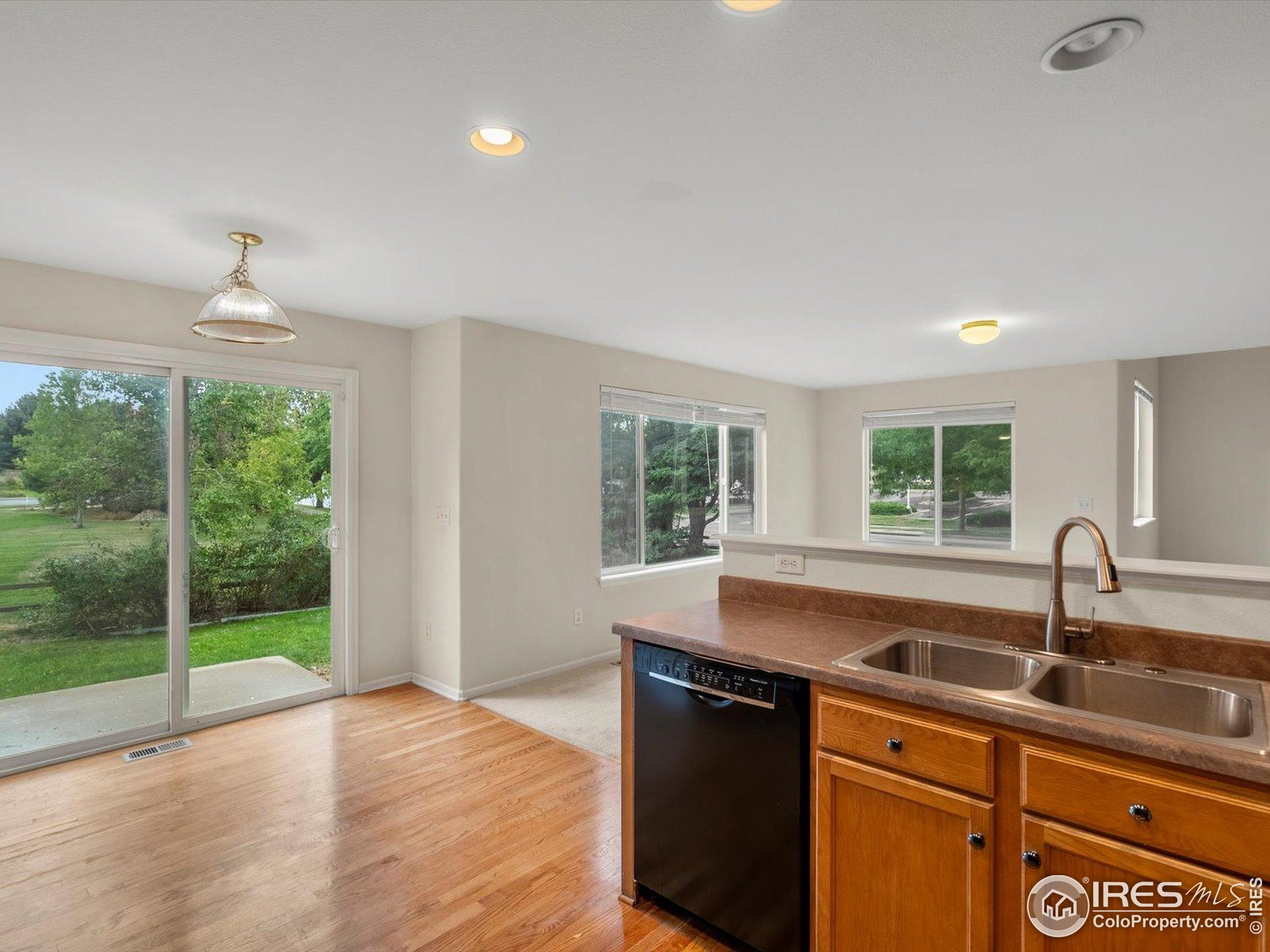 1503 Prairie Hawk Dr