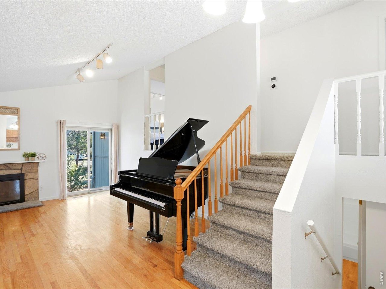 3214 W 135th Ave