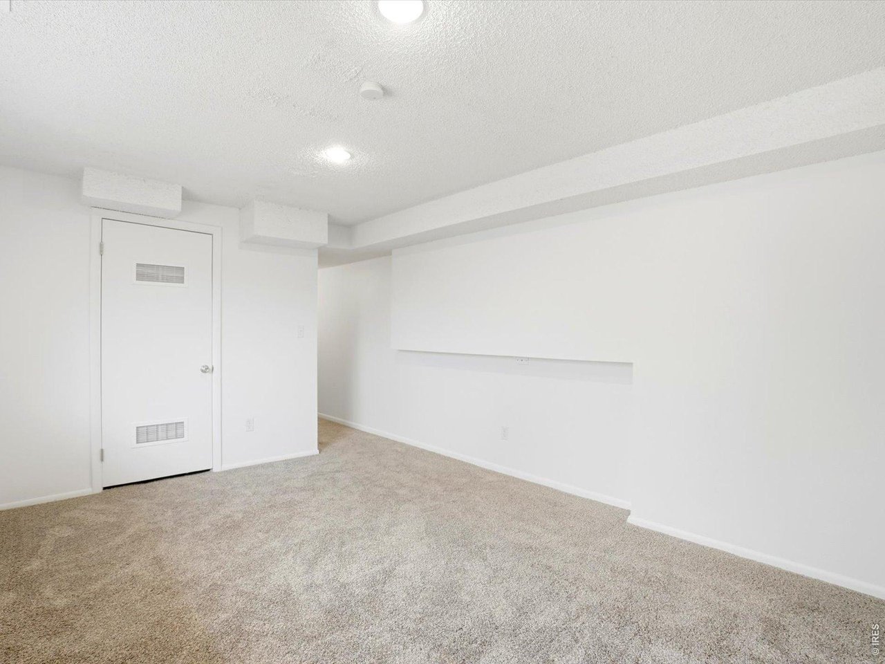 3214 W 135th Ave