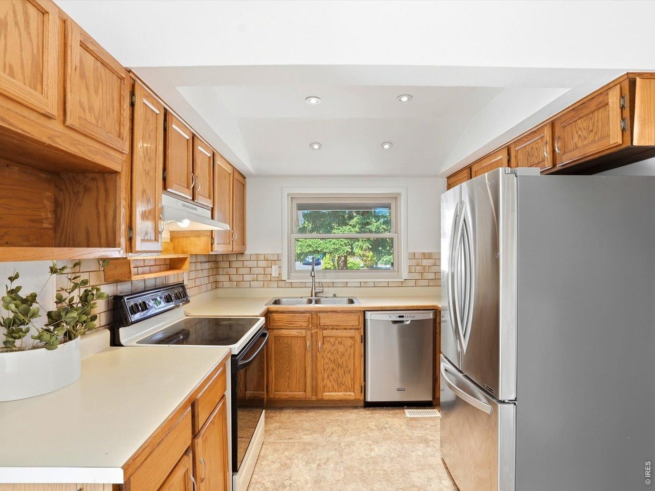 3214 W 135th Ave