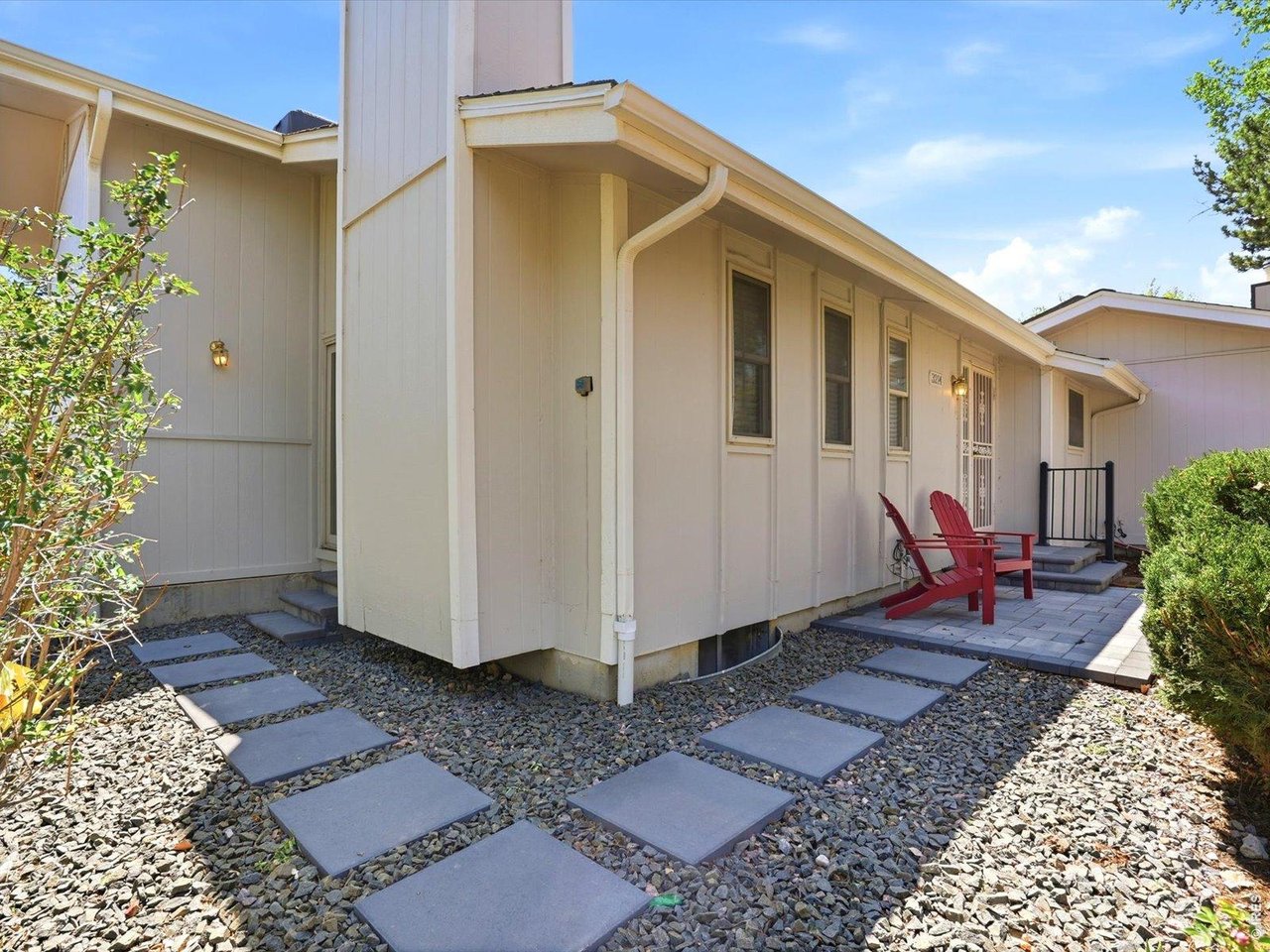 3214 W 135th Ave