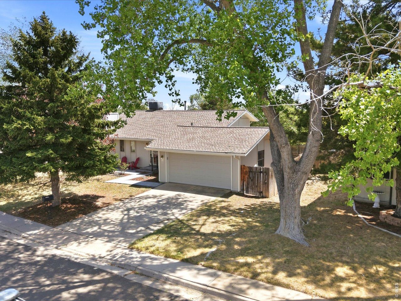 3214 W 135th Ave