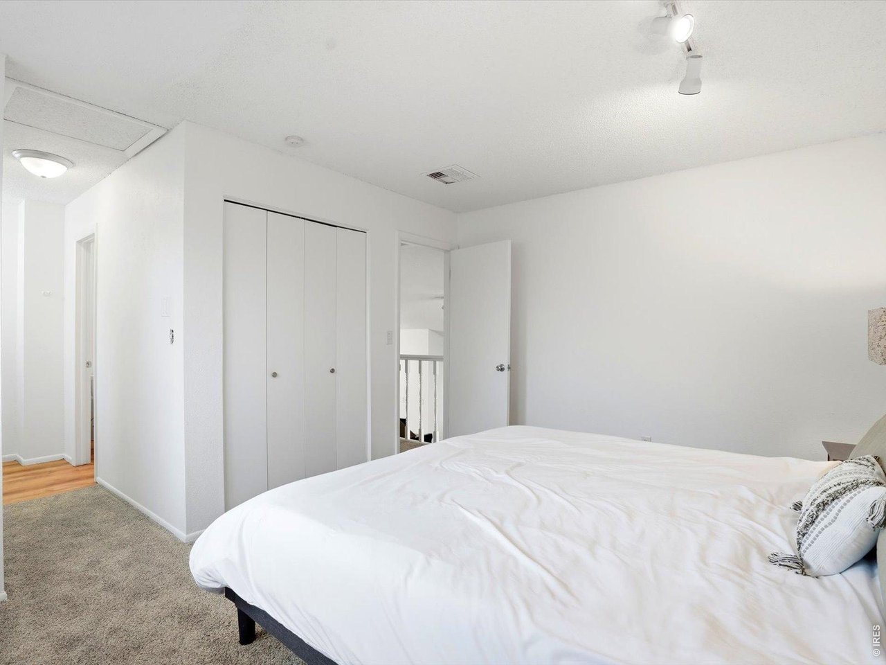 3214 W 135th Ave