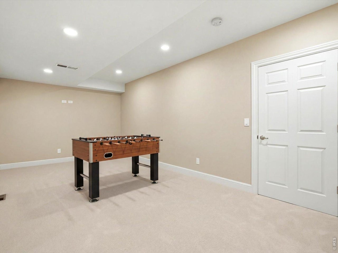 15900 W 83rd Pl