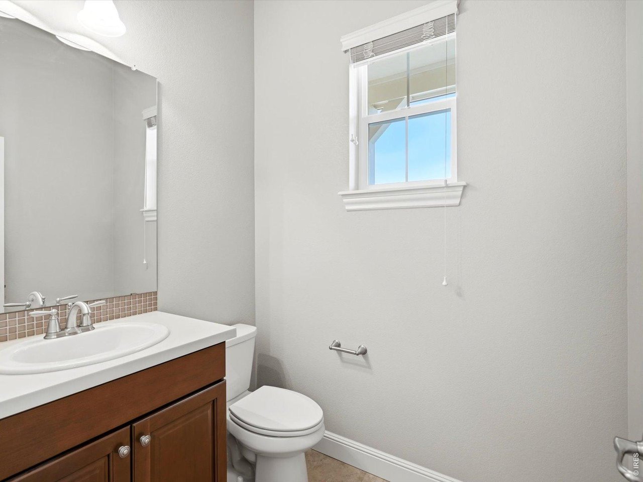 15900 W 83rd Pl