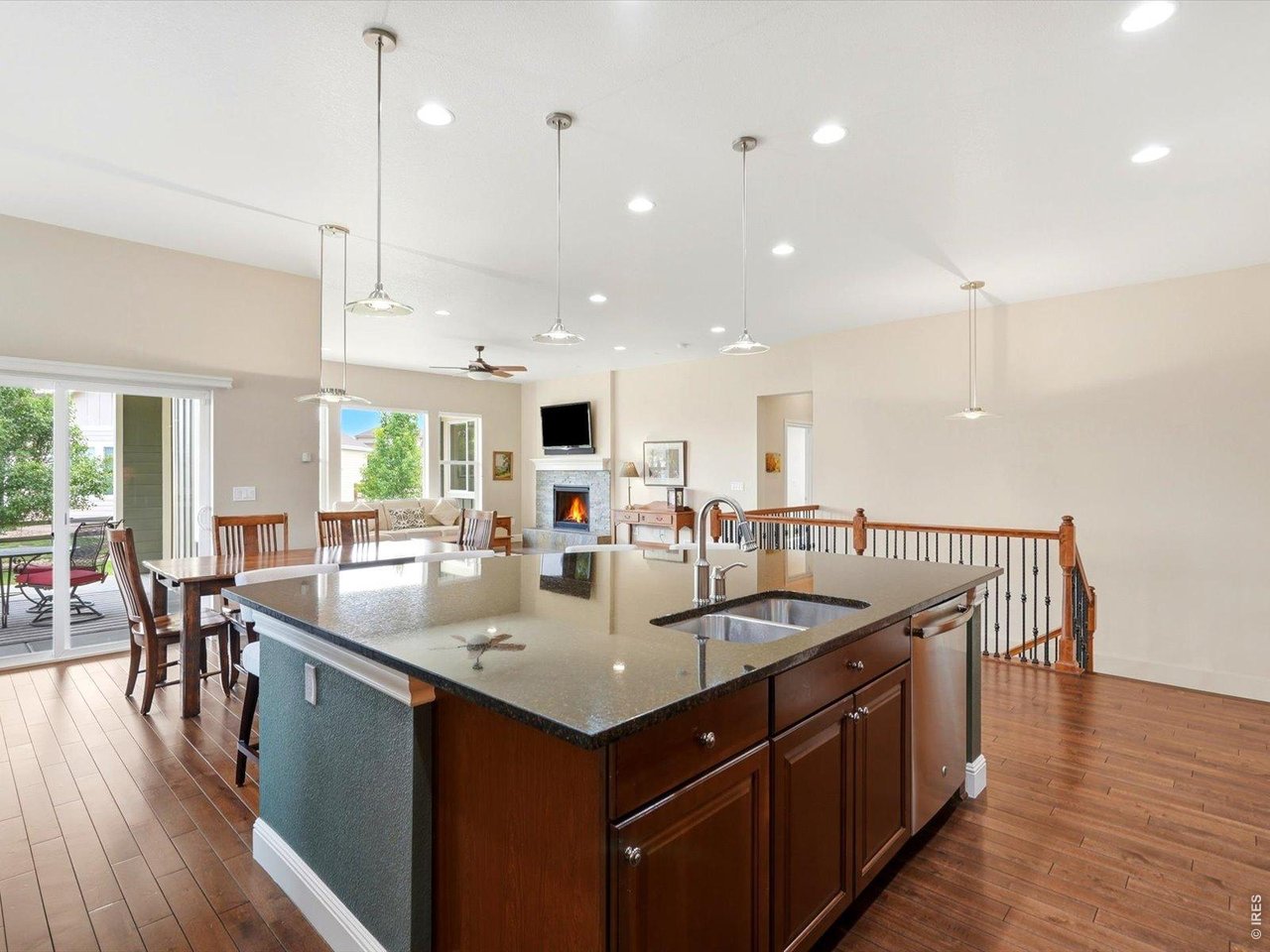 15900 W 83rd Pl