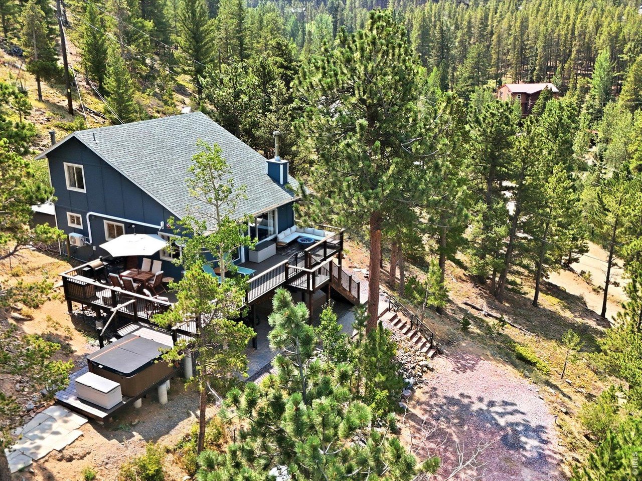 230 Alpine Dr