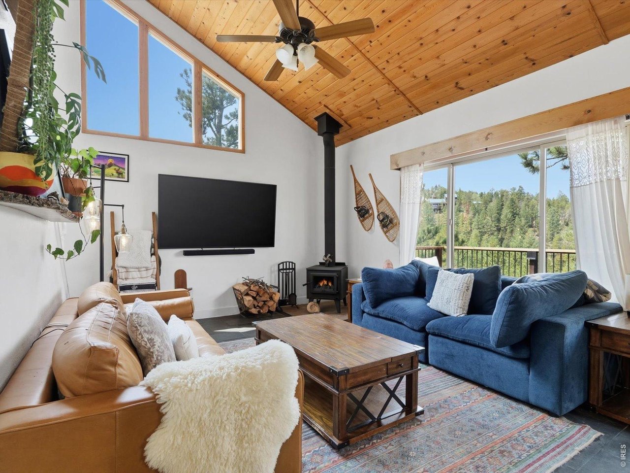 230 Alpine Dr