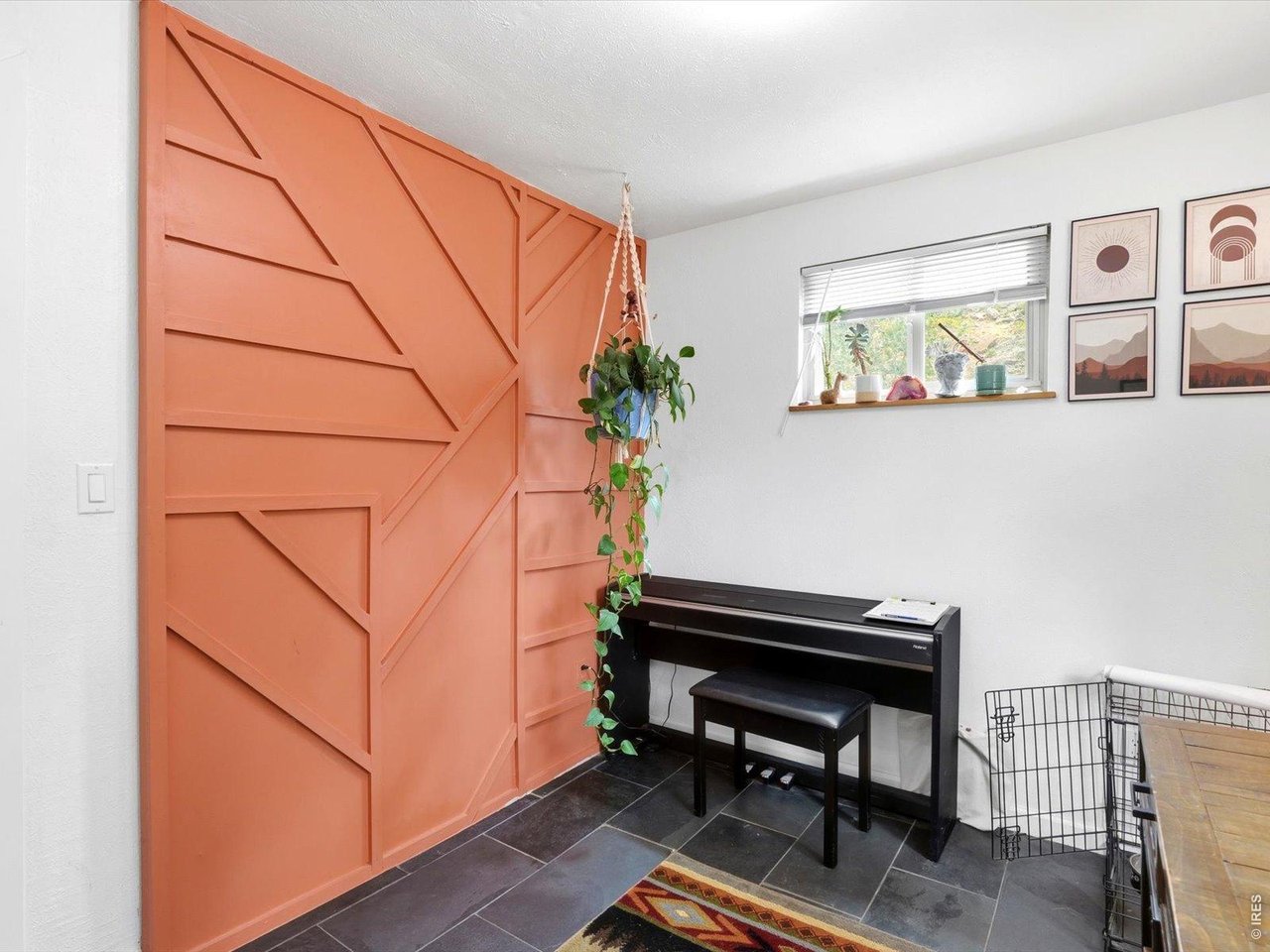 230 Alpine Dr