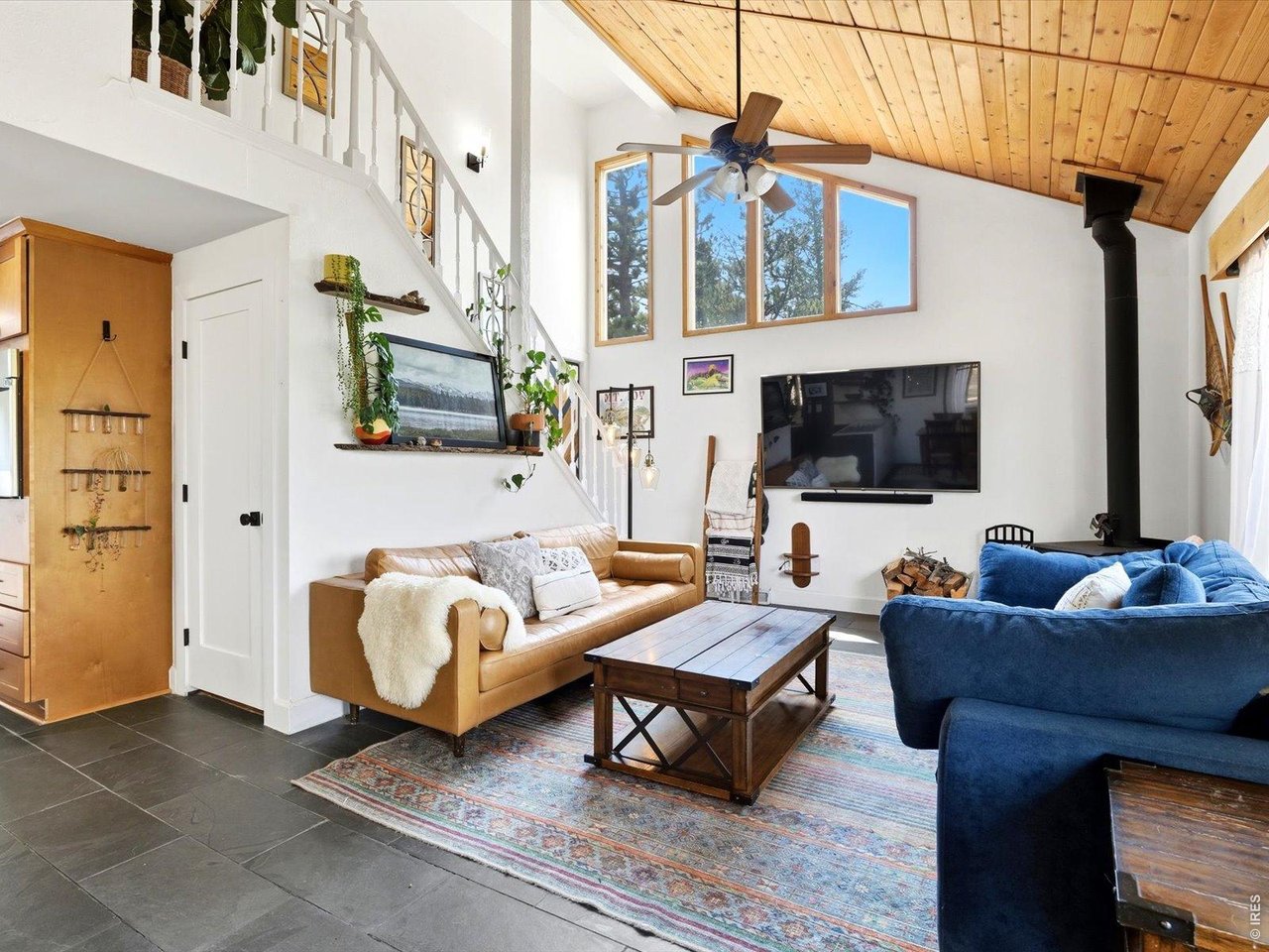 230 Alpine Dr
