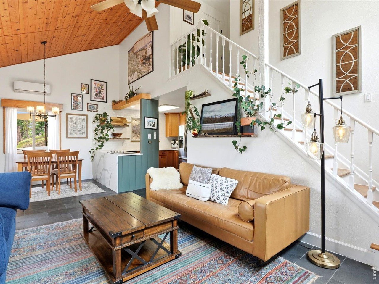 230 Alpine Dr