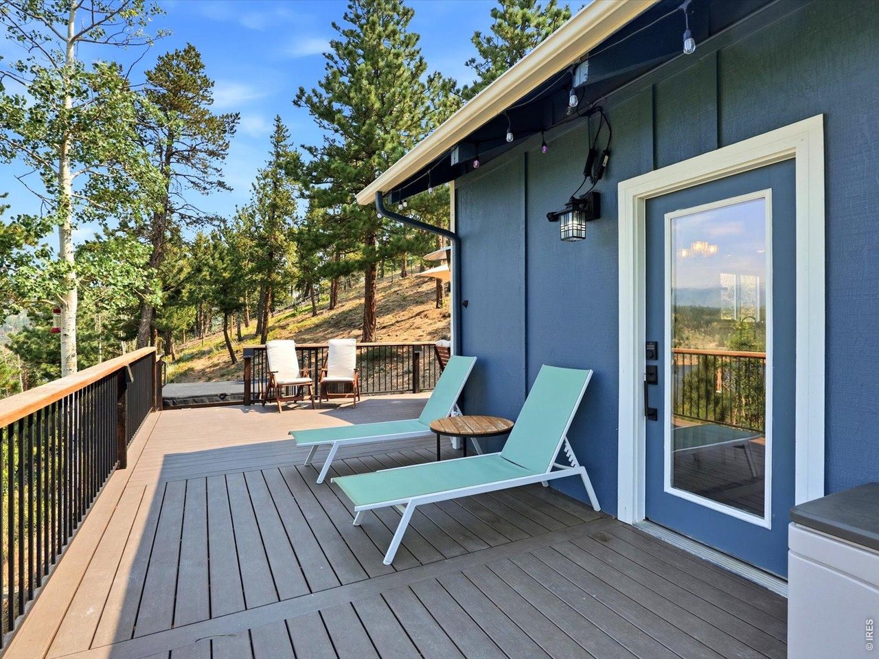 230 Alpine Dr