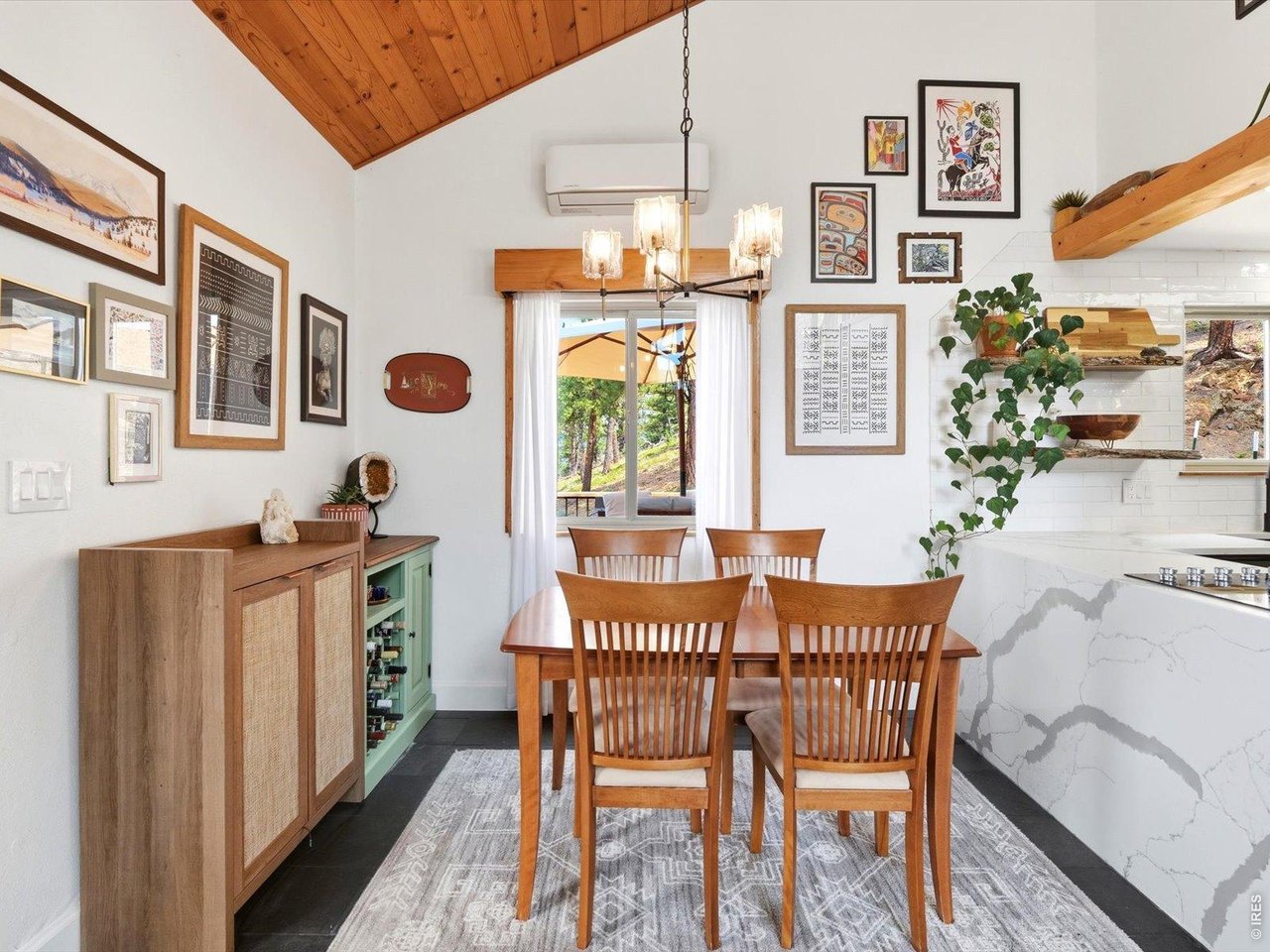 230 Alpine Dr