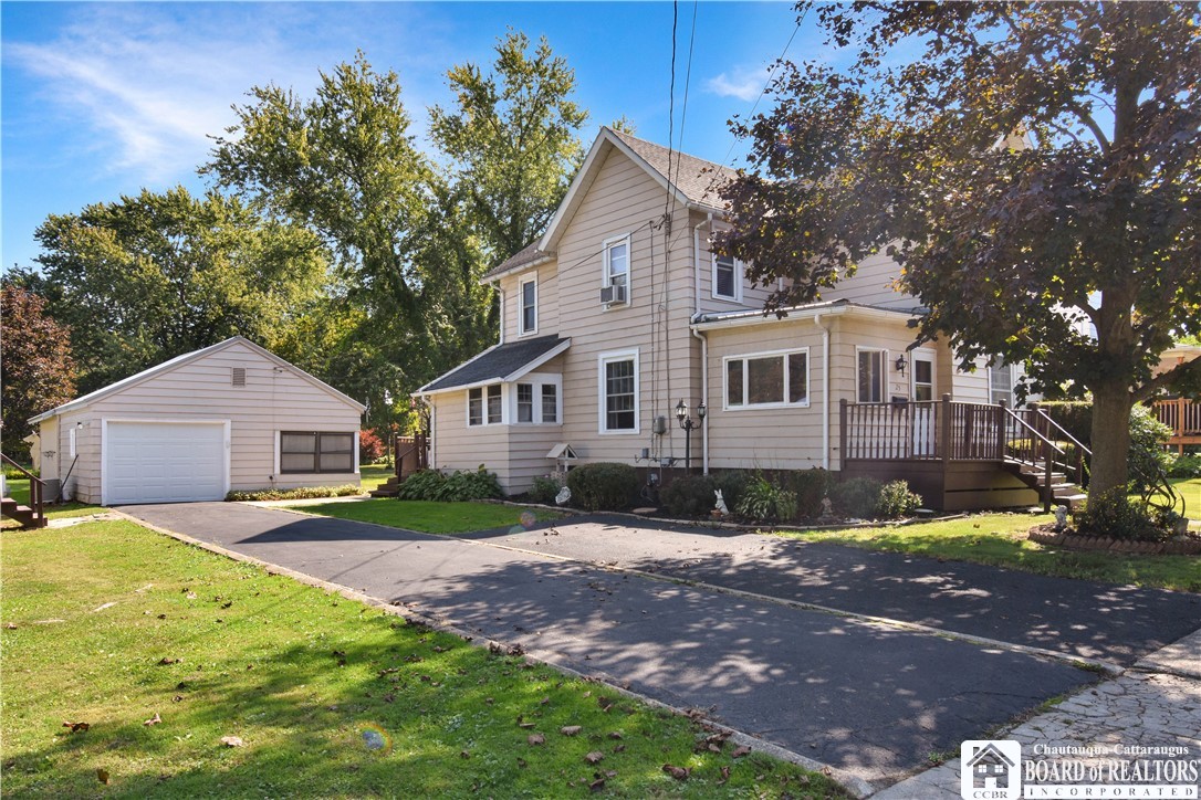 25 Pleasant Avenue