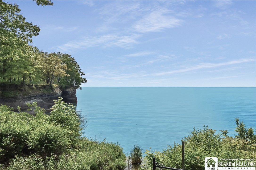 807 Edgewater Drive 807