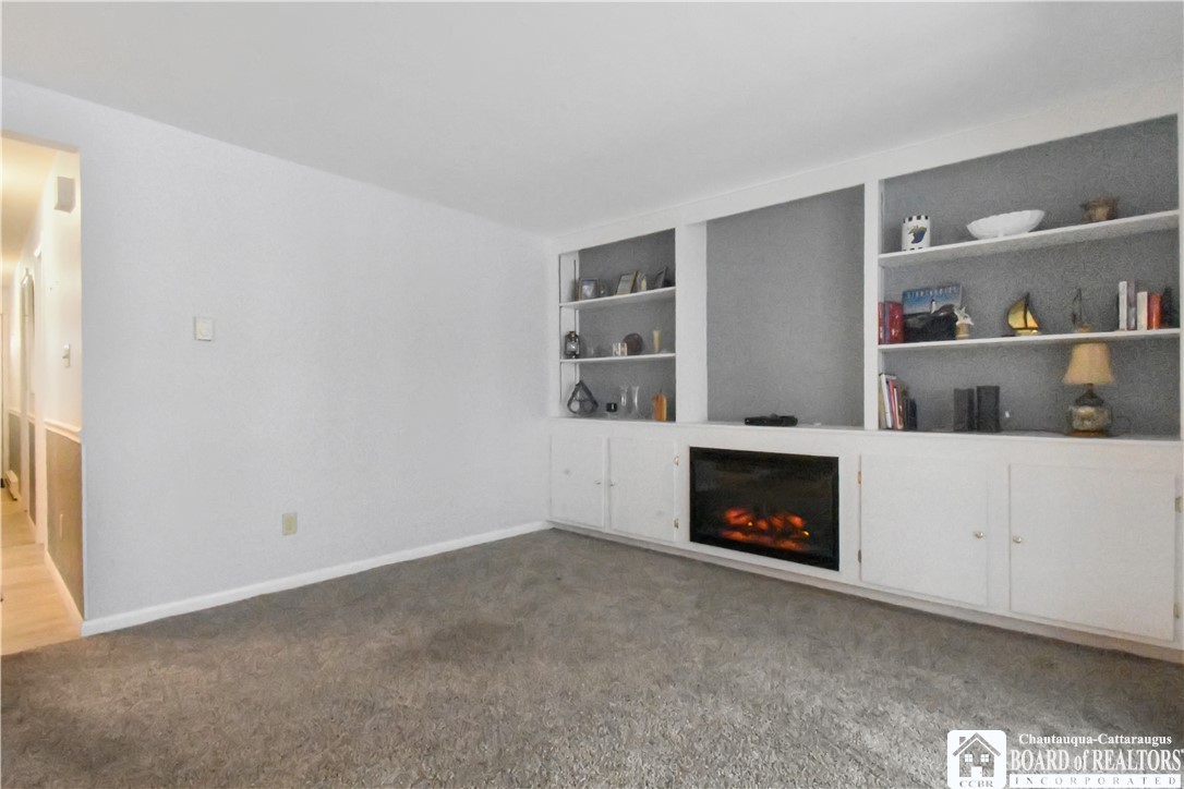 807 Edgewater Drive 807
