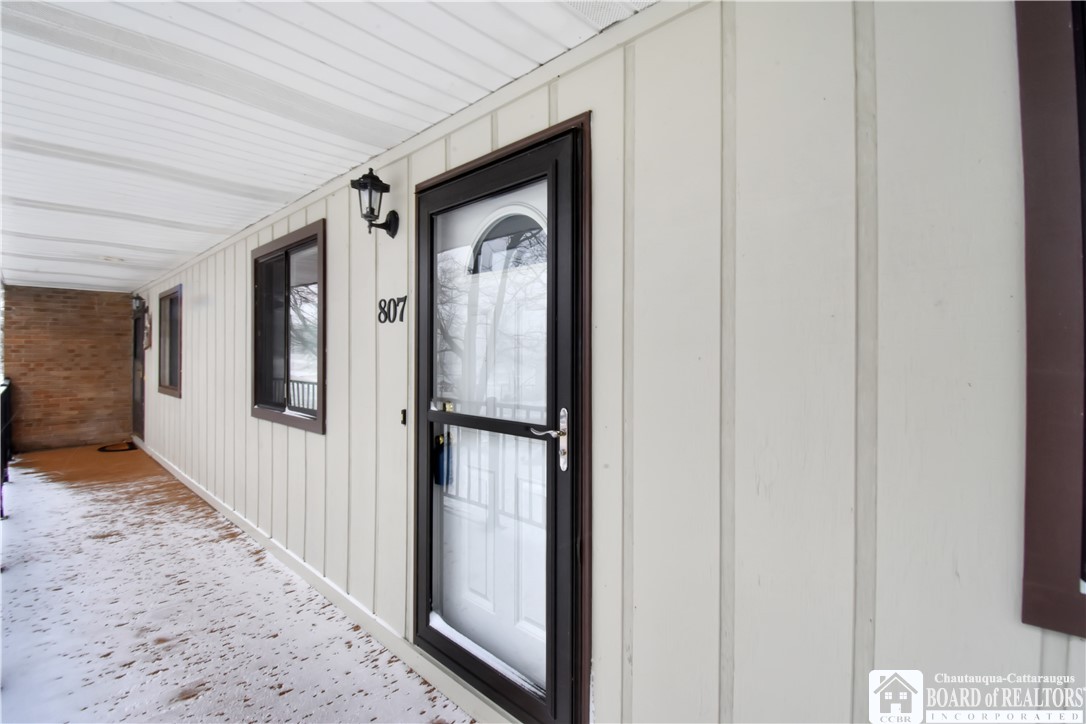 807 Edgewater Drive 807