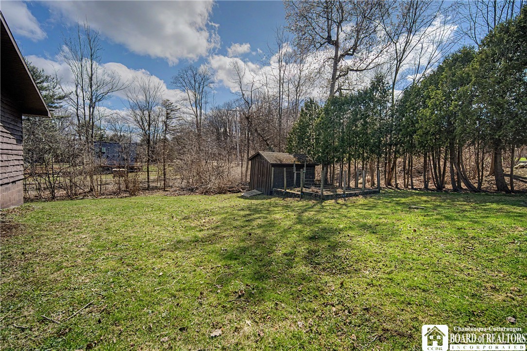 4524 West Lake Road
