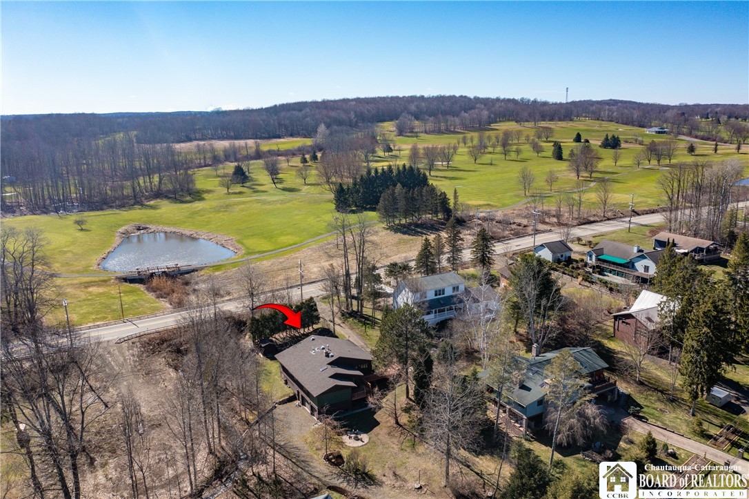 4524 West Lake Road