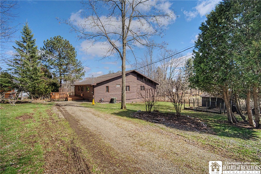 4524 West Lake Road